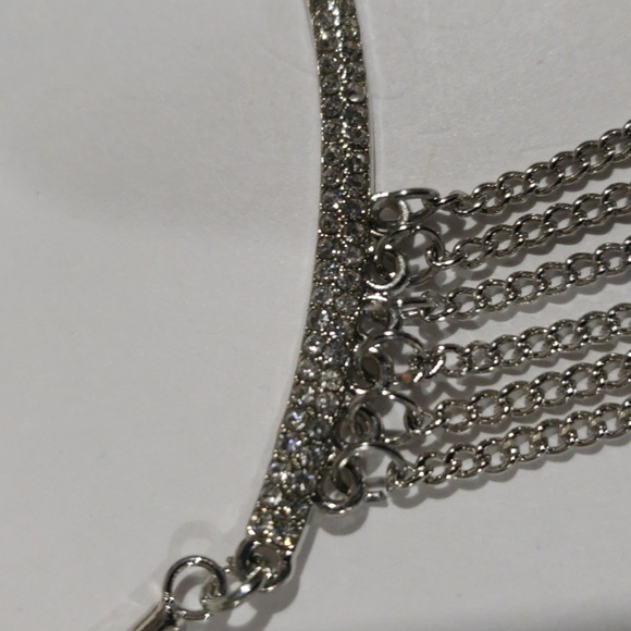 Elegant Silver-Tone Multi-Layer Chain Statement Necklace Women's Fashion Jewelry - Picture 5 of 8
